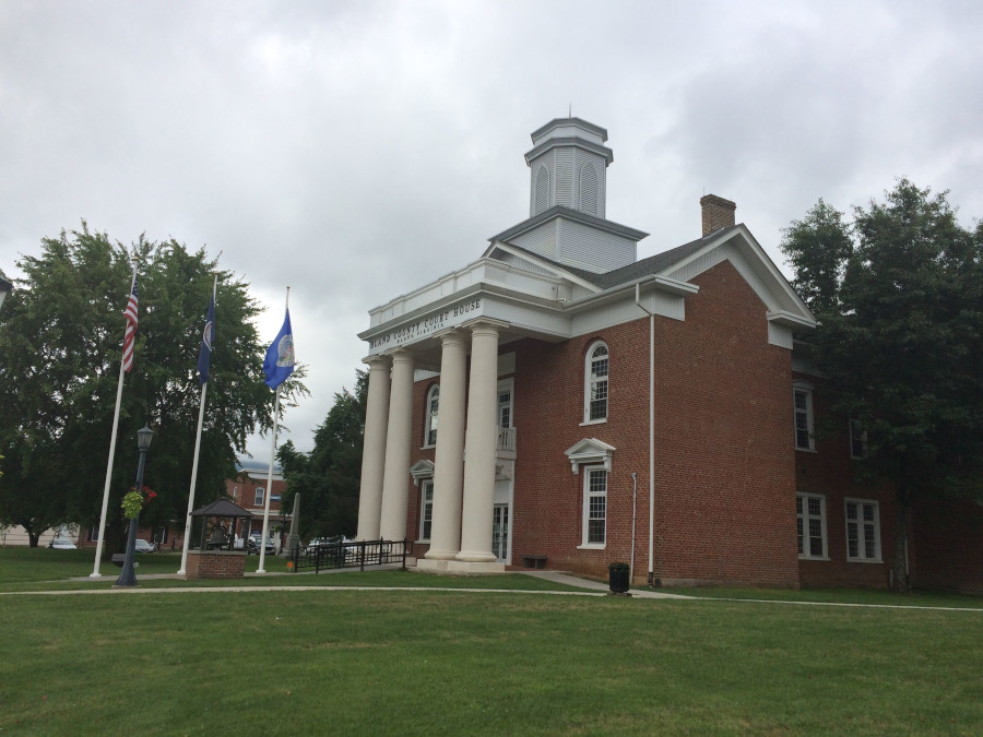 Bland County, in southwestern Virginia, constructed a courthouse with colonial columns and brick walls