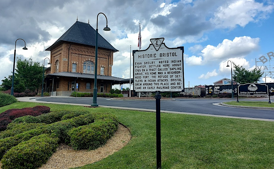 a historical marker at the train station in Bristol, Virginia commemorates Evan Shelby settling at Sapling Grove