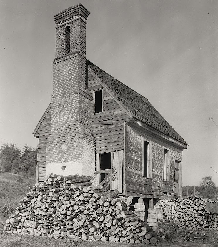 fireplaces and chimneys were essential architectural components for colonial buildings heated by wood