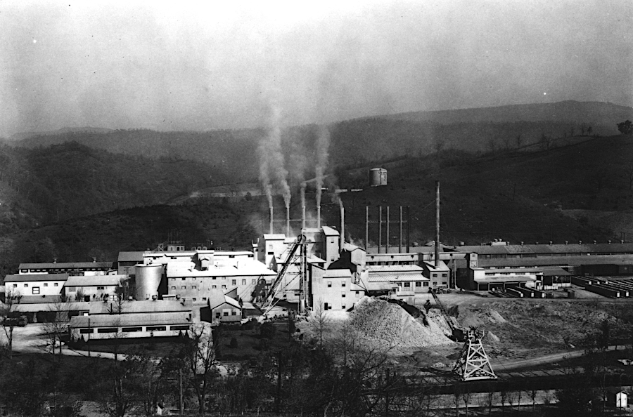 gypsum was heated (calcined) to create plaster at Plasterco in Washington County