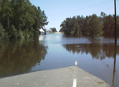 floodwaters over US 460 after Hurricane Floyd (Sussex County)