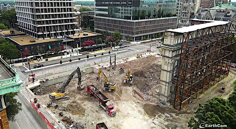 a steel skeleton during construction of the new General Assembly Building (GAB) protected a facade of the 1912 Life Insurance Company of Virginia building