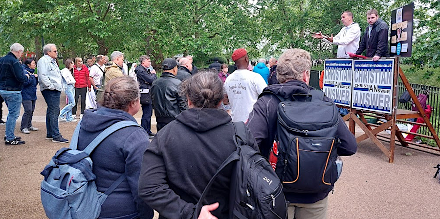 in 1872, the Parliament in England authorized the right to meet and speak freely at the Speakers' Corner of Hyde Park in London - but there is no First Amendment in the unwritten English constitution