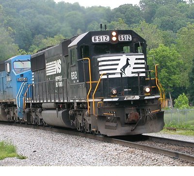 Norfolk Southern train at Pembroke, in Giles County