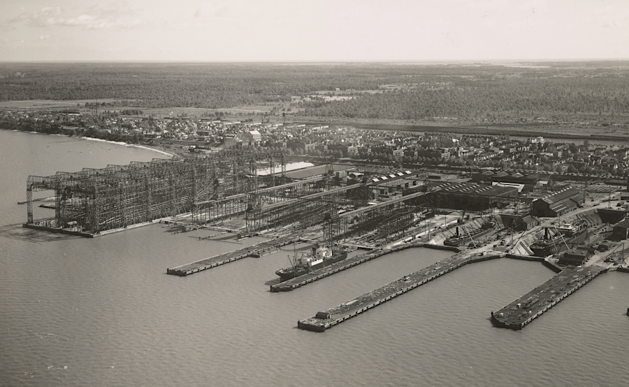 Newport News shipyard around 1934