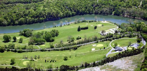 the nine-hole Front Royal Golf Course was next to the Shenandoah River, north of I-66