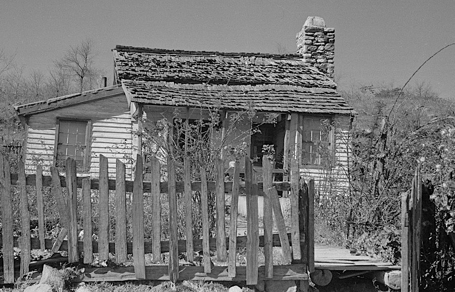 mountain cabin occupied when Shenandoah National Park was established