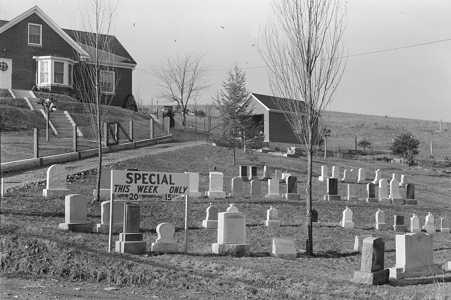 in 1939, the Great Depression led to price reductions even on tombstones in Lexington, Virginia