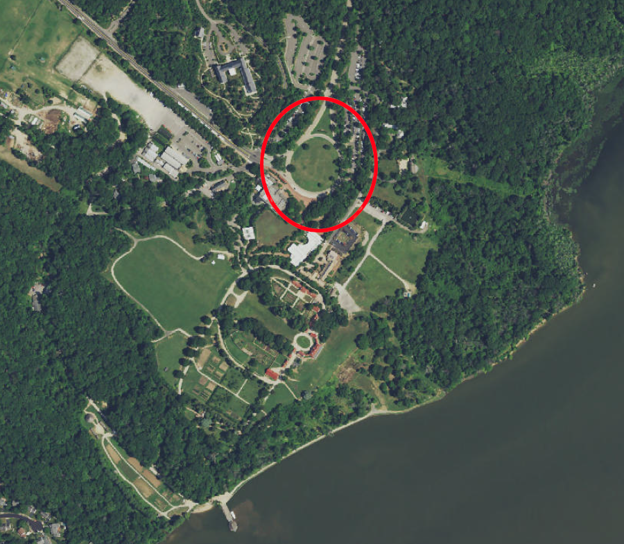 the George Washington Memorial Parkway opened in 1932, replacing the tracks of the Washington, Alexandria, & Mt. Vernon Electric Railway at the Mount Vernon turnaround