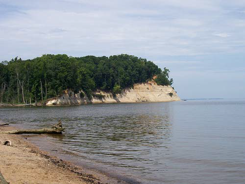 there are cliffs on the Coastal Plain, including Westmoreland State Park