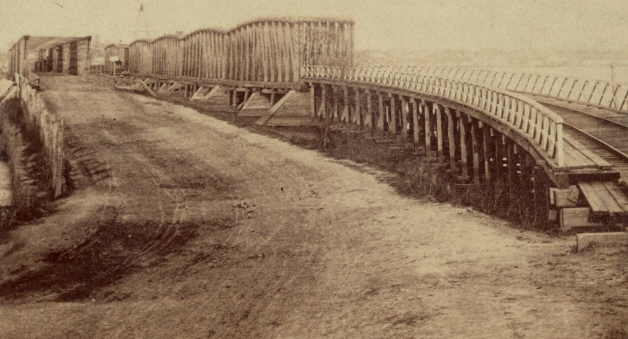 the first railroad bridge connecting Alexandria with Washington was built over Long Bridge during the Civil War