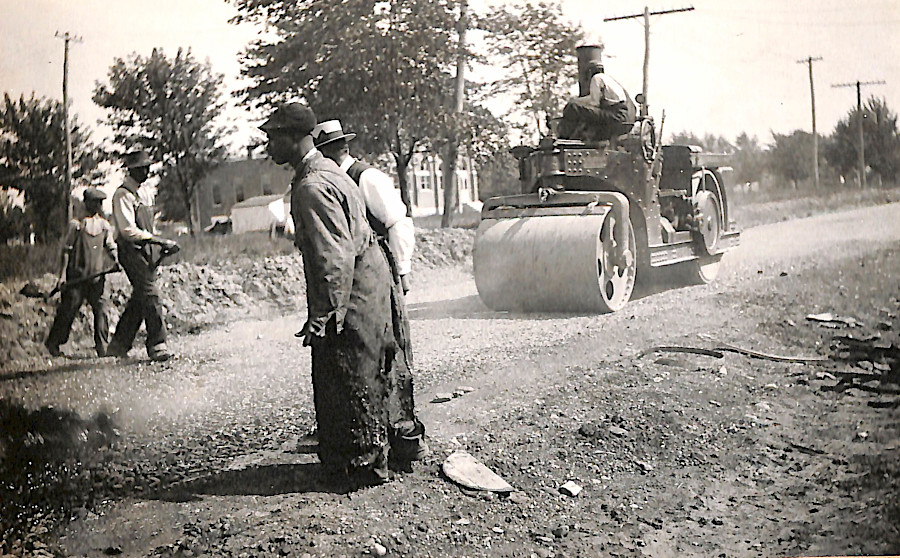 paving Mount Vernon Avenue in what was then Alexandria County (1915)