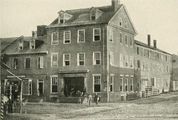 the first Civil War combat death in Alexandria occurred at the Marshall House on King Street