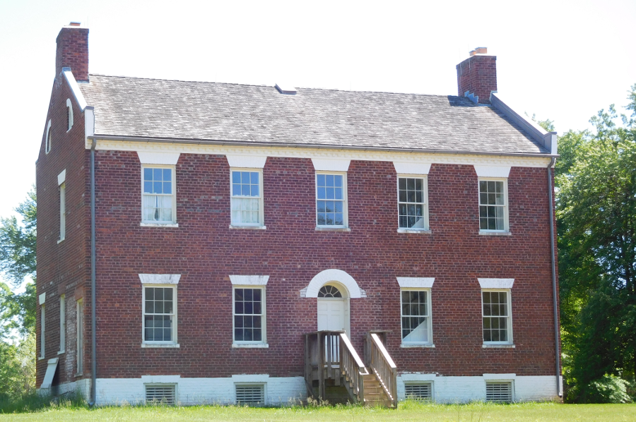 both Confederate and Union leaders used the Liberia plantation house, now maintained by Manassas as a house museum