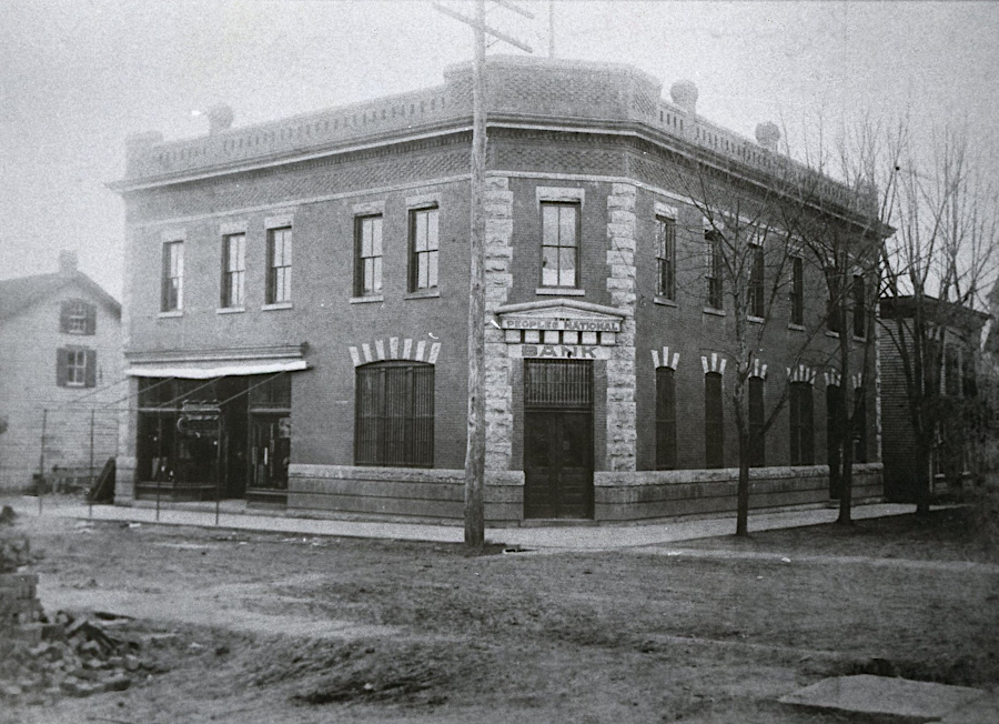 the Peoples Bank, built in 1904, survived the 1905 fire