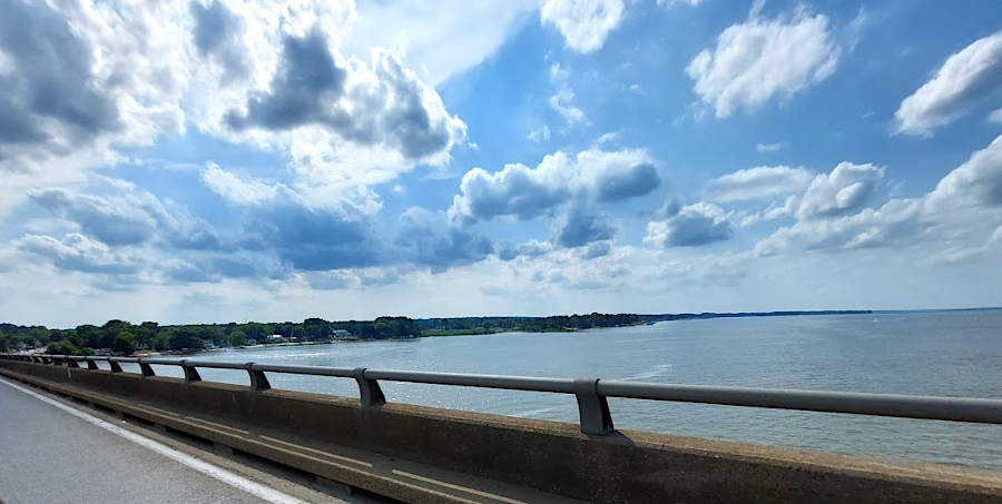 looking upstream at Essex County from the middle of the Thomas Downing Bridge over the Rappahannock River