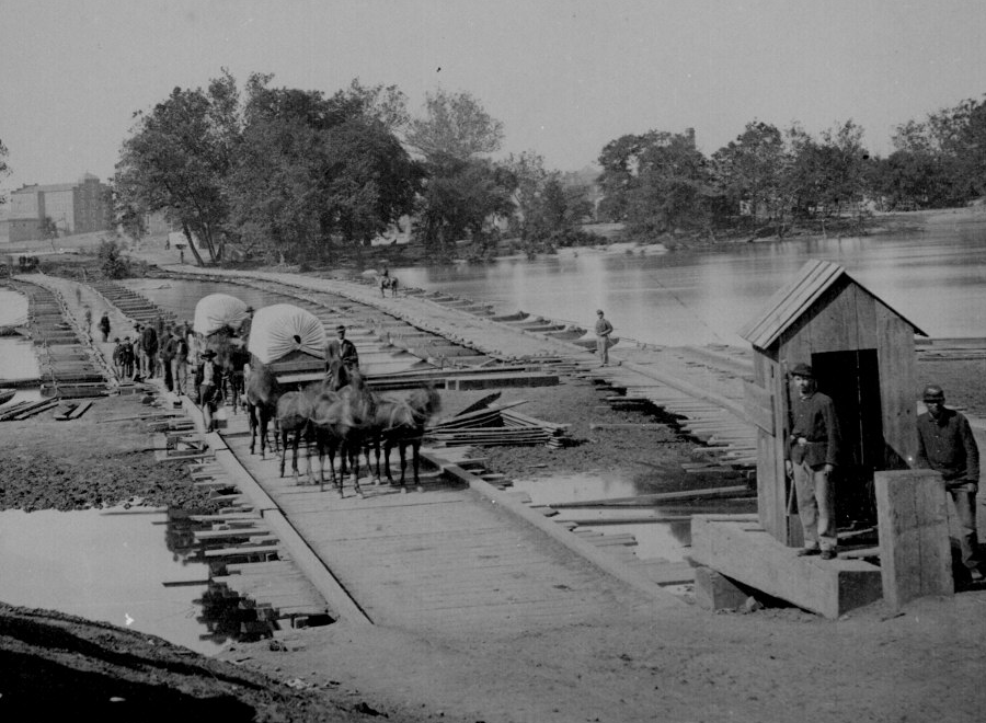 the Union Army used a pontoon bridge to cross the James River in 1865, after retreating Confederates burned bridges at Richmond