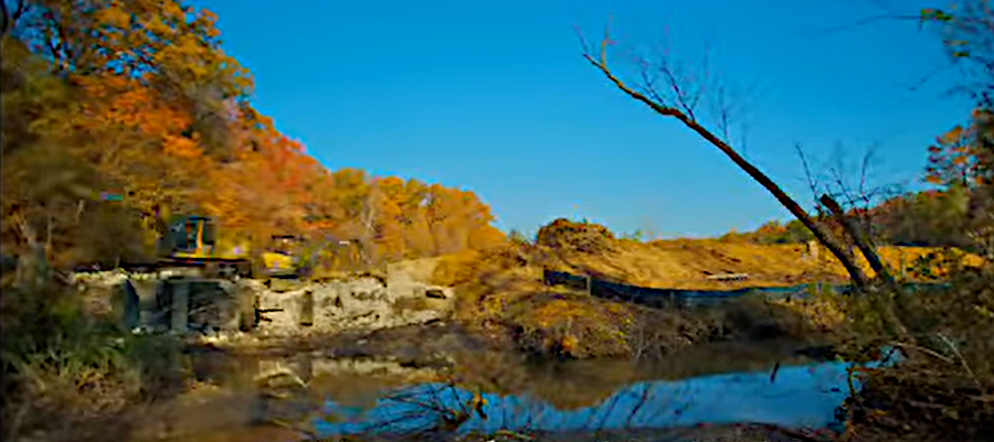 Virginia Commonwealth University (VCU) removed the dam across Kimages Creek creating Lake Charles in 2010