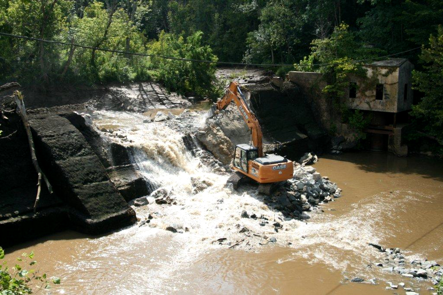 removing the Power Dam in Franklin County, with unused powerhouse on the edge