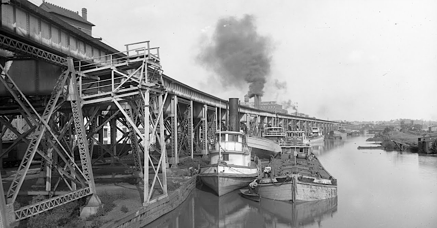 there were still boats on the canal in Richmond in the early 1900's